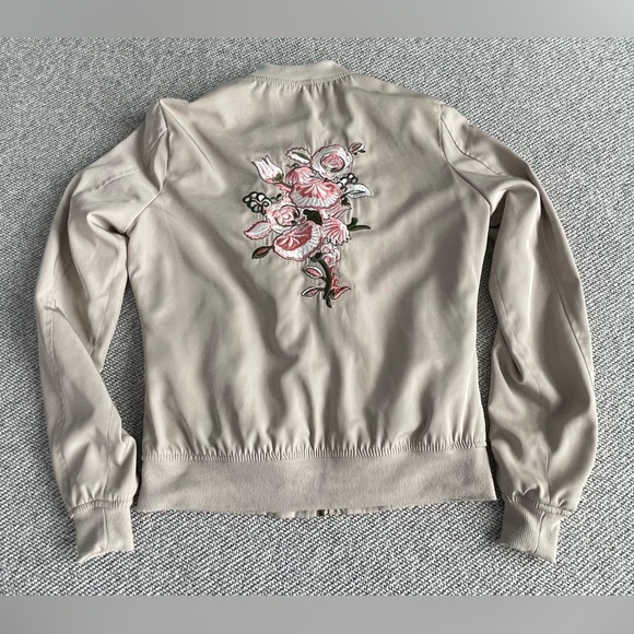 Candie's Tan Bomber Jacket Stylish and Versatile - Picture 8 of 9